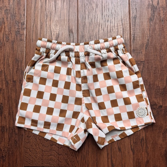 Rylee + Cru Boys (18-24mos) Retro Checkered Swim Trunks - Picture 2 of 4